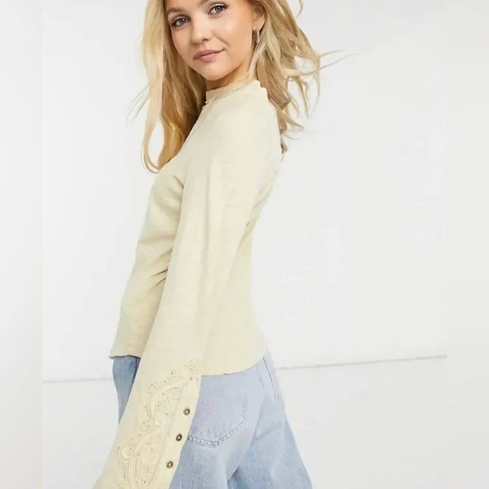 FREE PEOPLE Hooked On  You Embroidered Long Sleeve Henley Top